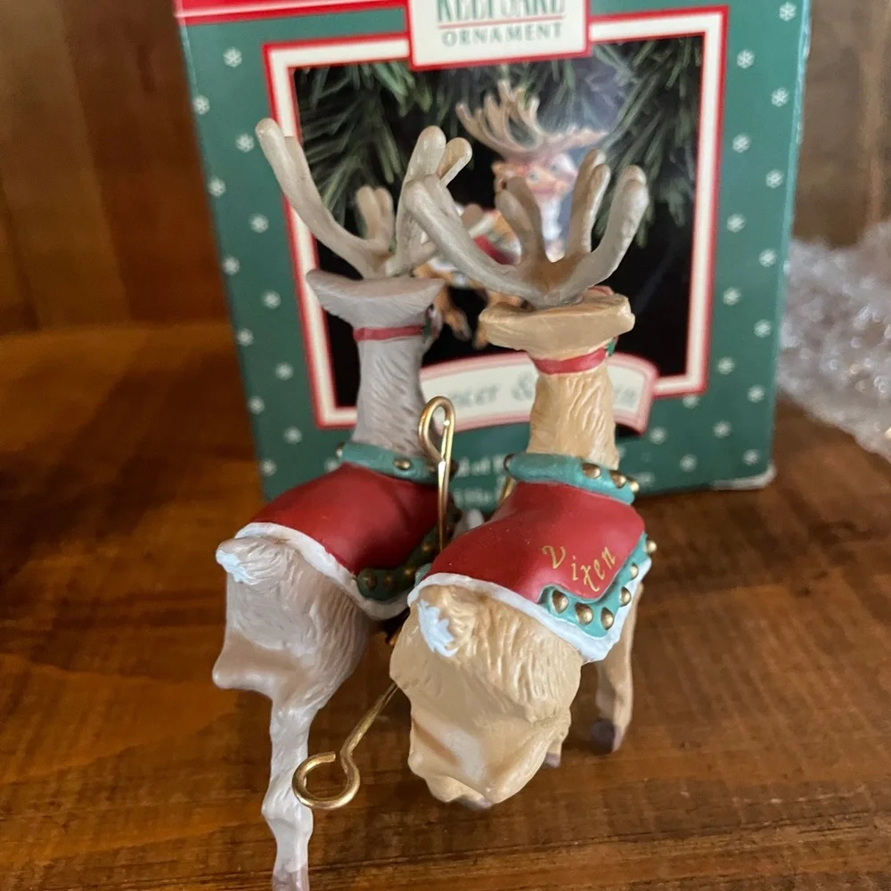1992 Hallmark Santa and His Reindeer Ornament Prancer & Vixen #2 in Series